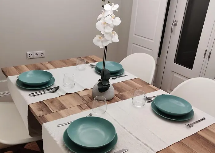 Avantgarde By Upperground Apartmán *